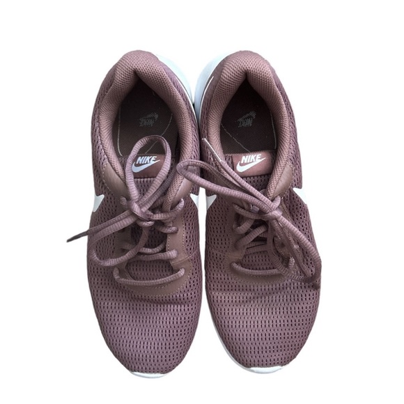 Nike Shoes - Women’s Nike Tanjun Running Shoes